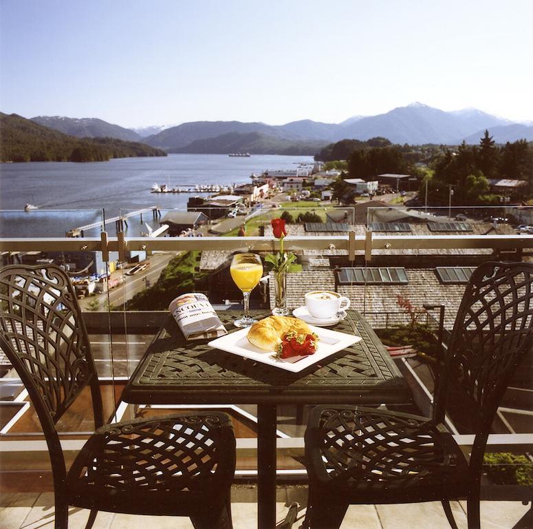 Crest Hotel Prince Rupert Extérieur photo